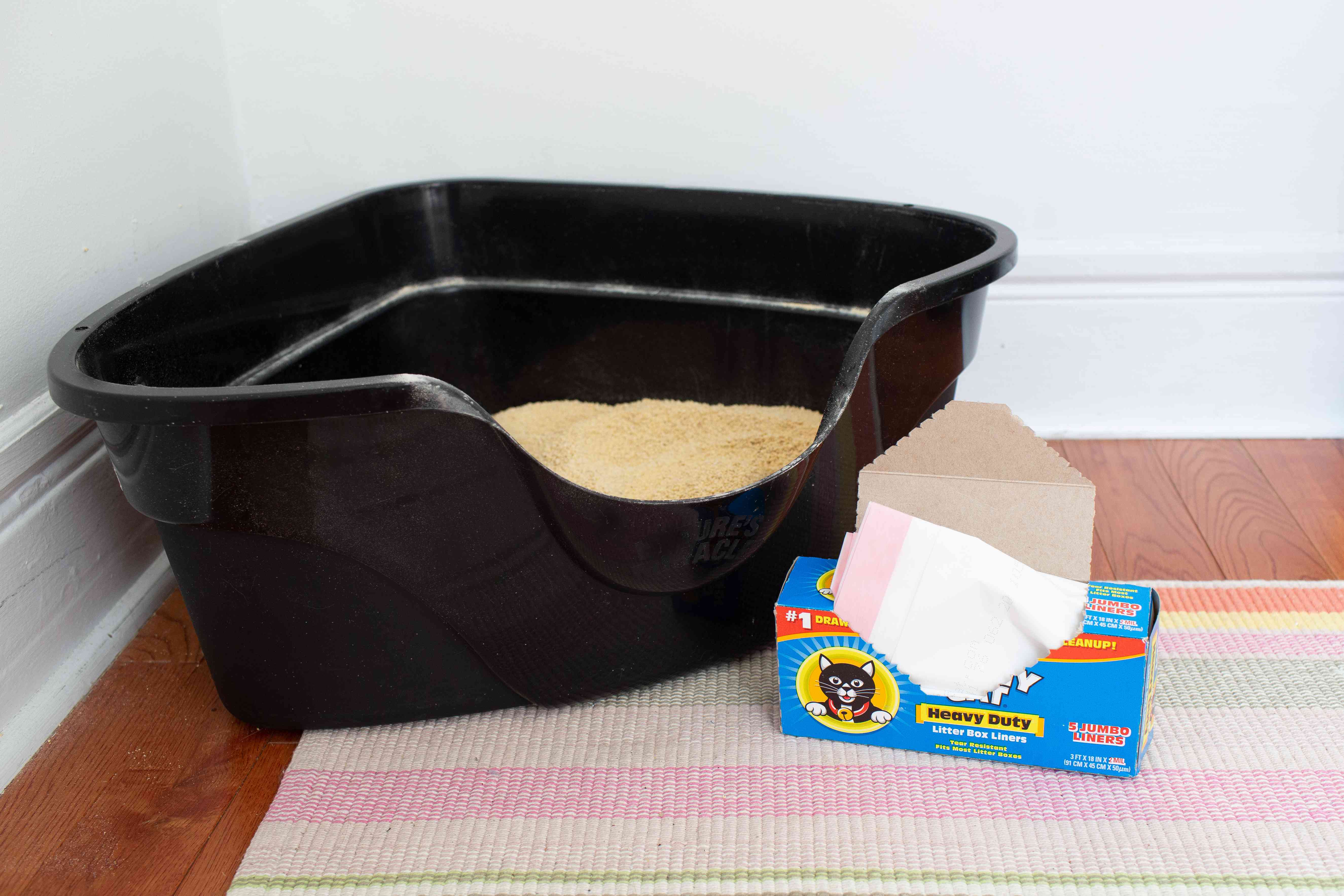 litter box and liners
